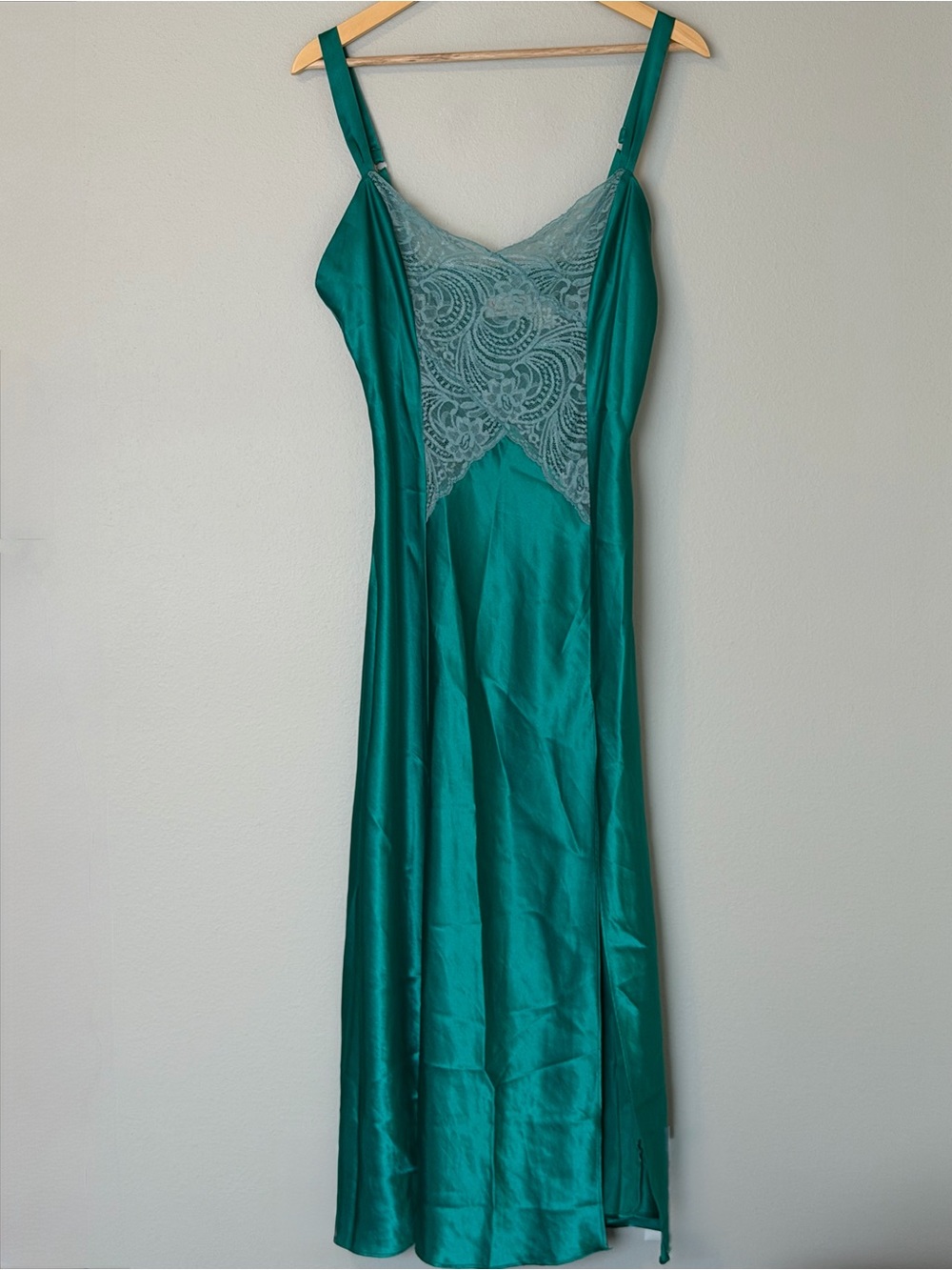 Victoria's Secret Gold Label Emerald Green Satin Lace Slip
